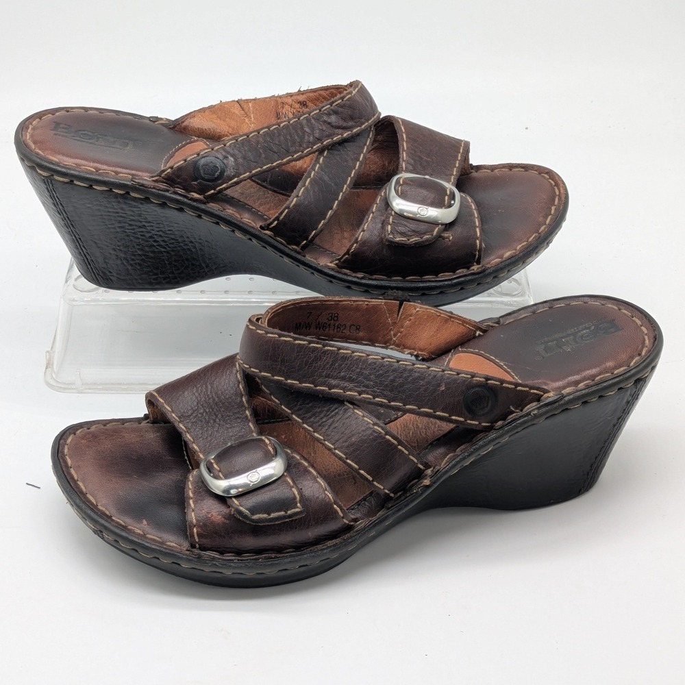 Born Women's 7 Brown Leather Wedge Sandals Crisscross Buckle Comfort Mules
